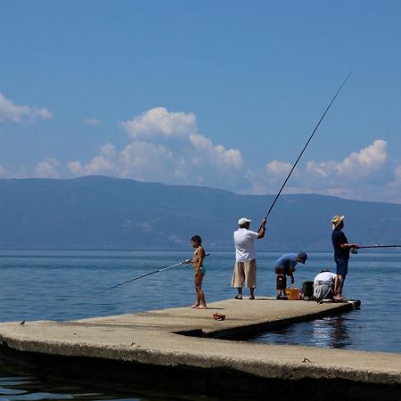Pension Lale Apartment Peštani Екстериор снимка