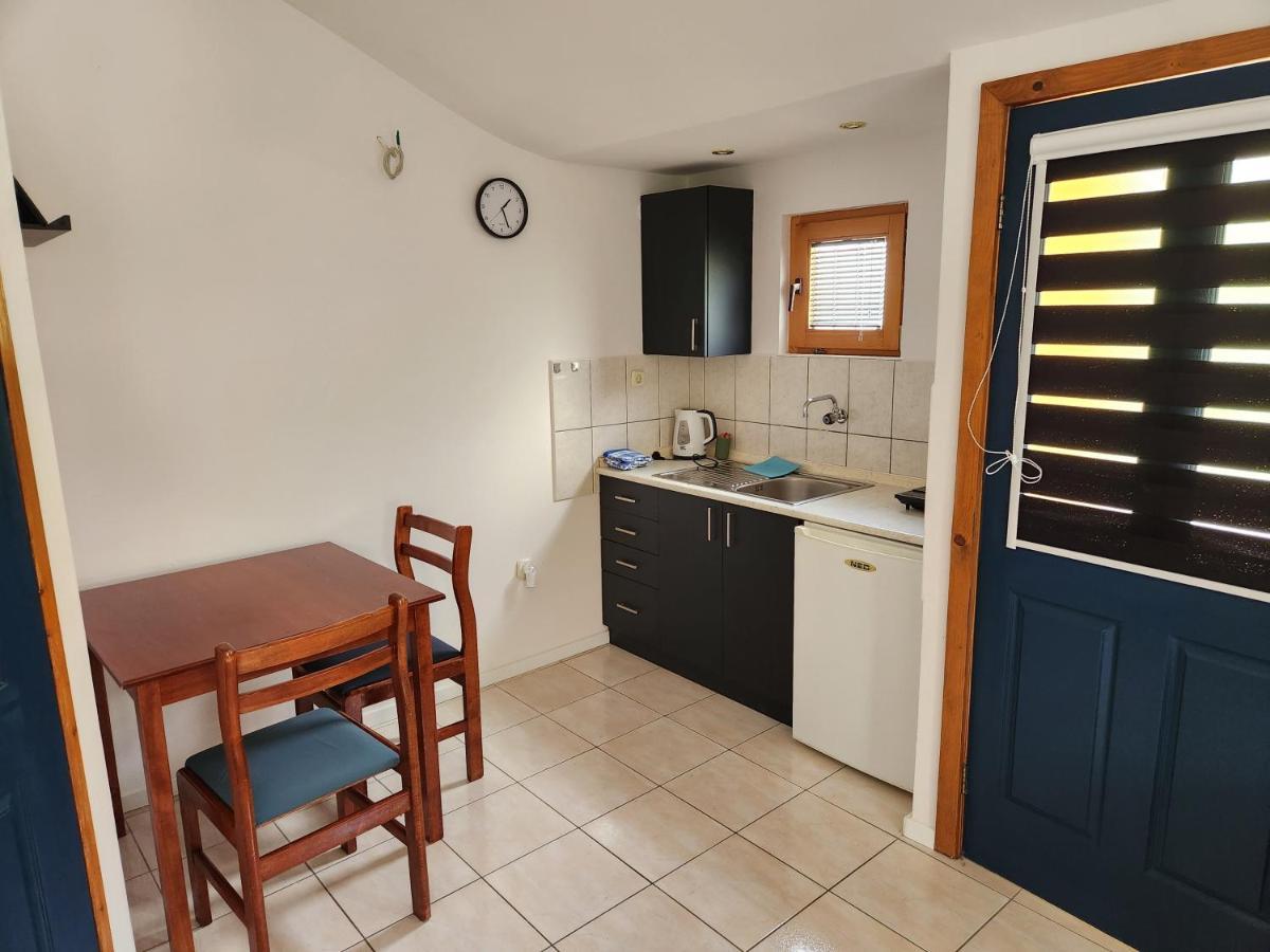 Pension Lale Apartment Peštani Екстериор снимка