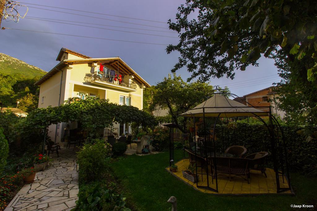 Pension Lale Apartment Peštani Екстериор снимка